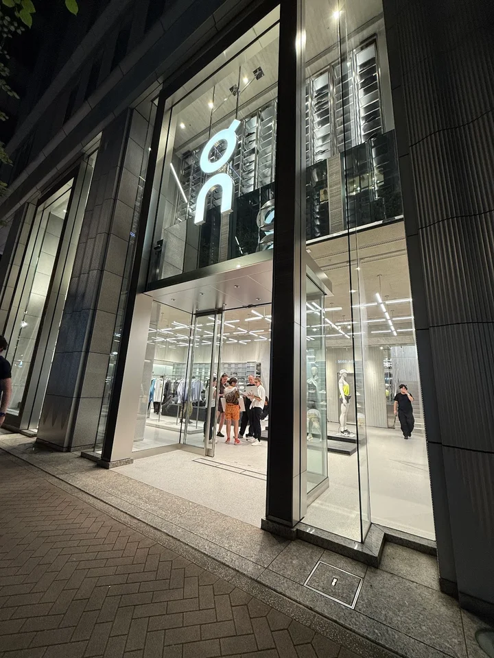 On Tokyo 銀座旗艦店