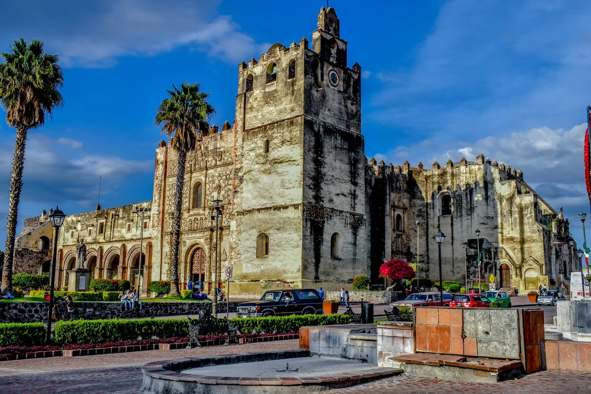 Yuriria in Guanajuato, Mexico | What to Know Before You Go