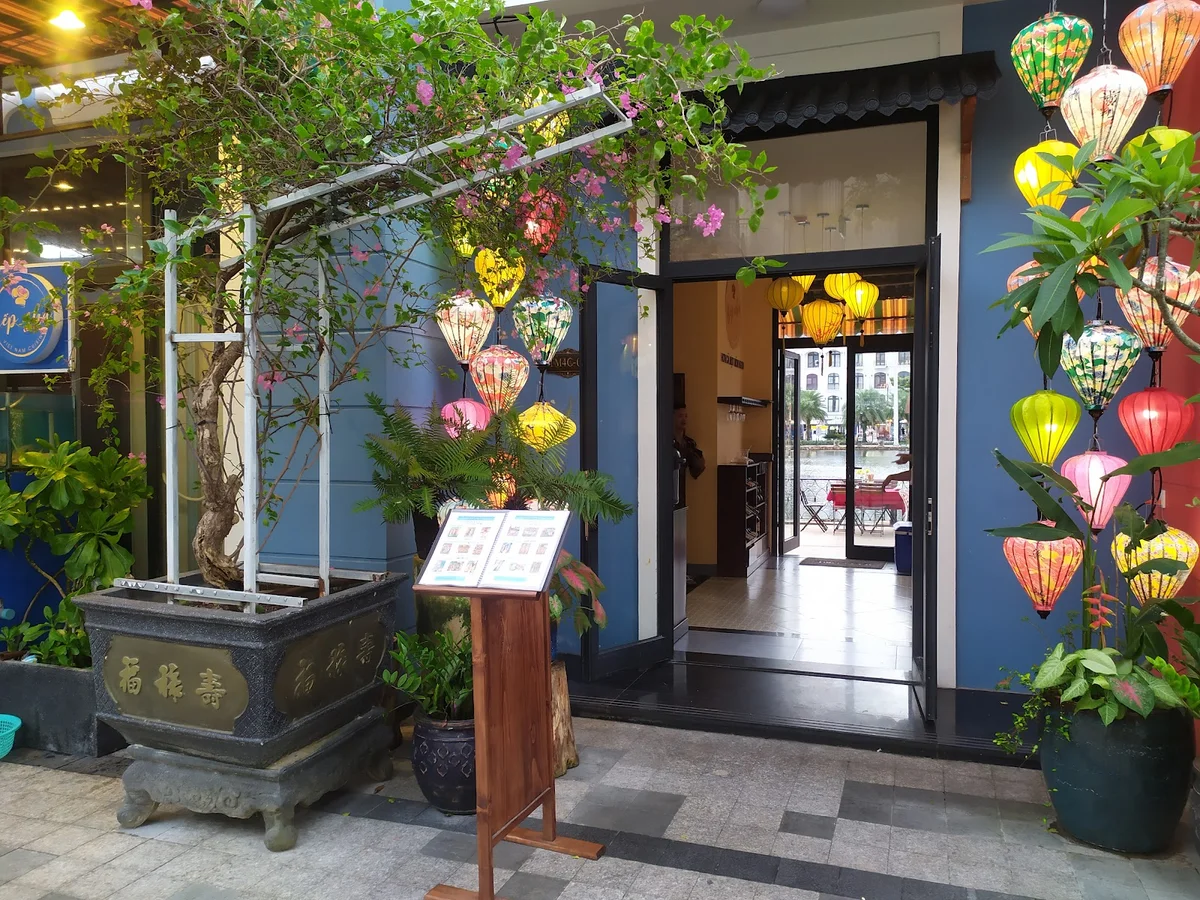 Bếp Nhà Restaurant - Ăn gì ở Grand World