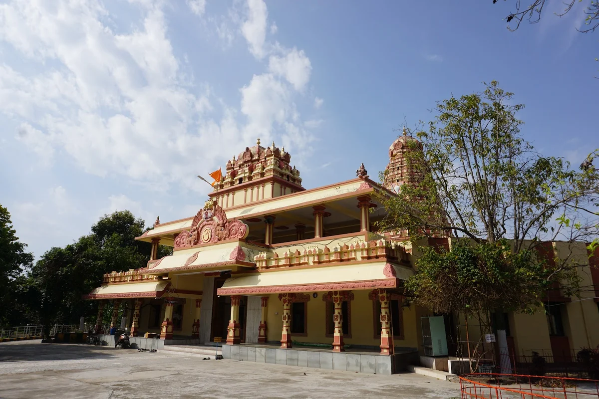 Vyas Ashram - Shri Kashi Math - Ask AI | mindtrip