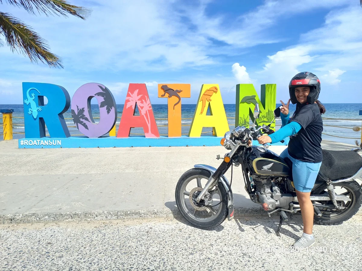 Letras de Roatán in Gravel Bay | Ask Anything