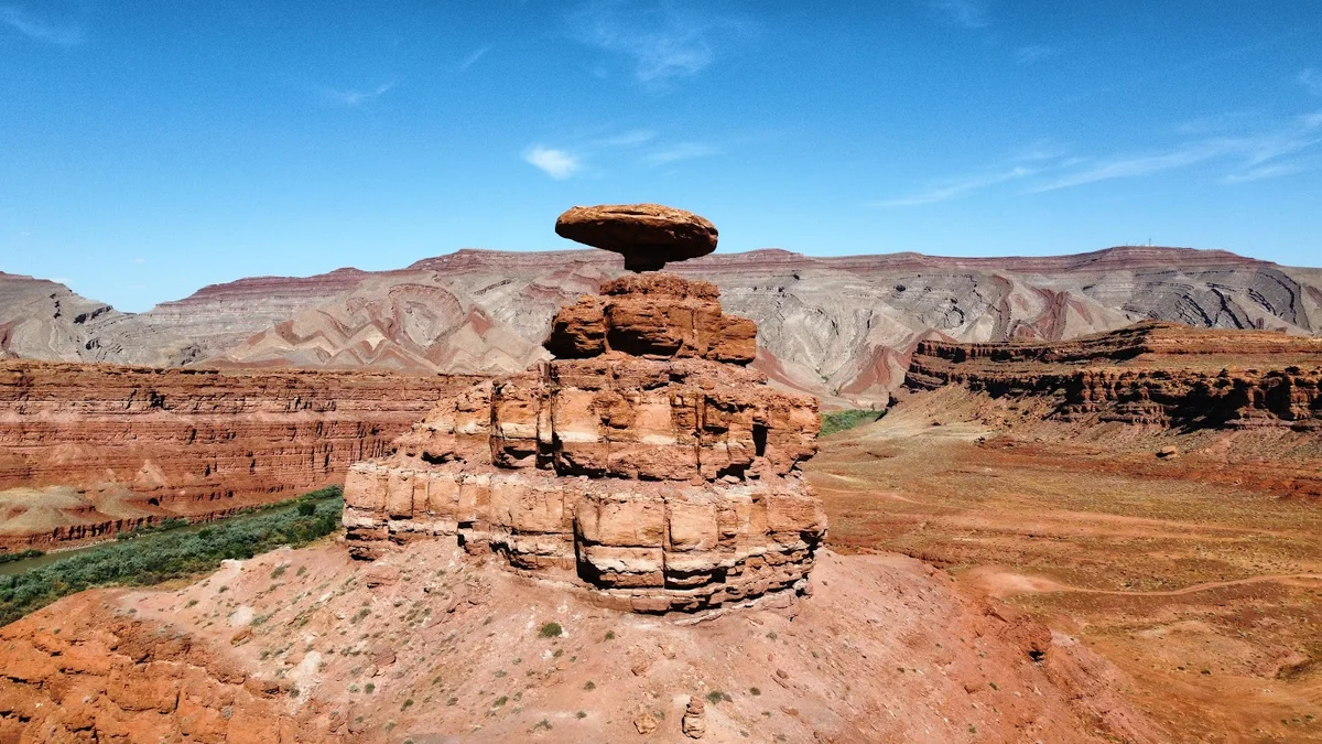 Mexican Hat Rock in Mexican Hat, Utah - Ask AI | mindtrip
