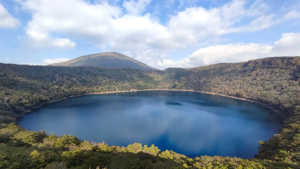 Onami Pond in Kirishima, Kagoshima | Ask Anything