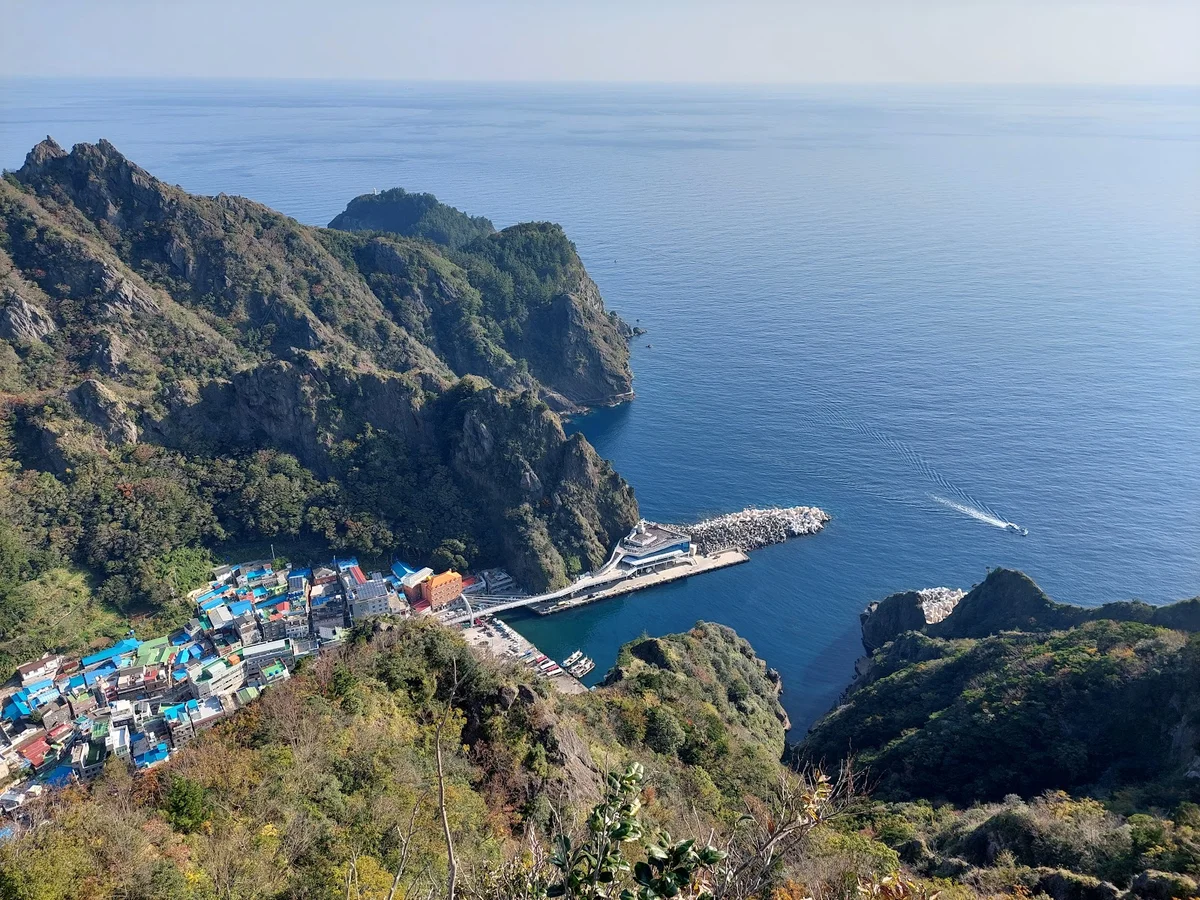 Dokdo Sunrise Observatory in Ulleung-gun - Ask AI | mindtrip