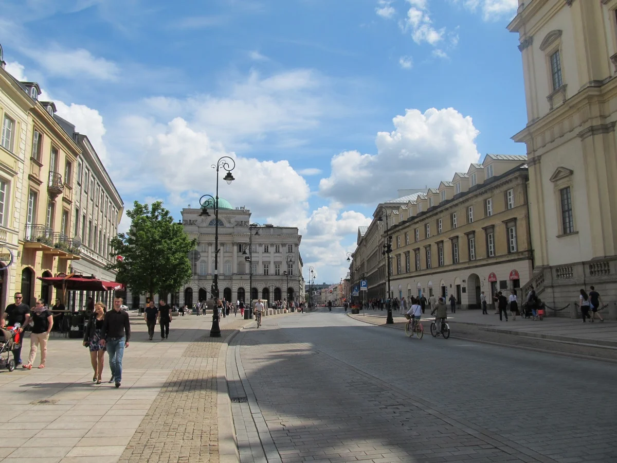 Deptak Krakowskie Przedmieście in Warsaw | Ask Anything