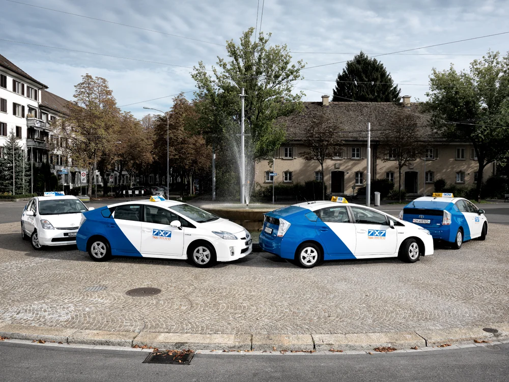 7x7 Taxi in Zurich, Zürich | Ask Anything