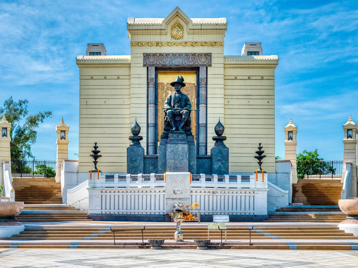 King Rama I Monument in Bangkok | Ask Anything