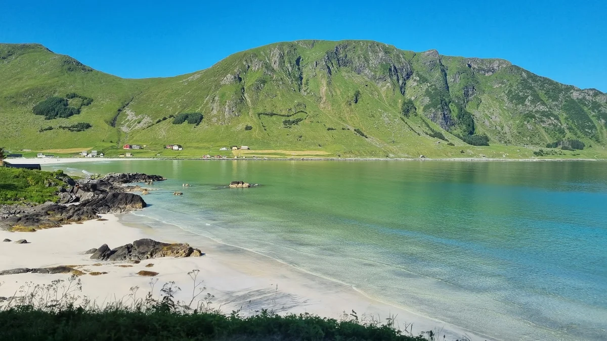 Strand Refviksanden in Refvik | What to Know Before You Go