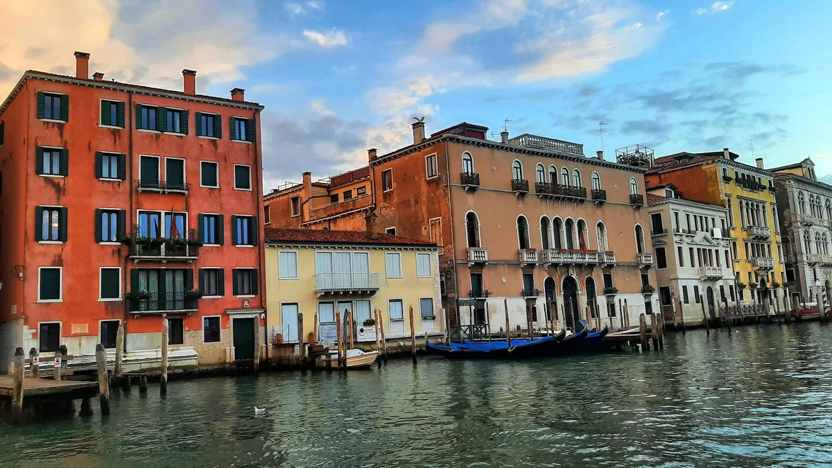 Palazzo Querini Benzon | What to Know Before You Go
