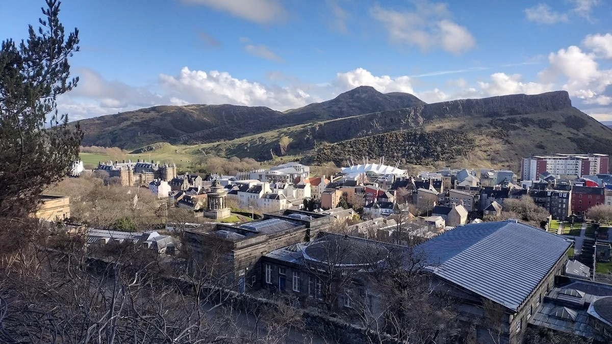 Arthur's Seat in Edinburgh, Scotland - Ask AI | mindtrip