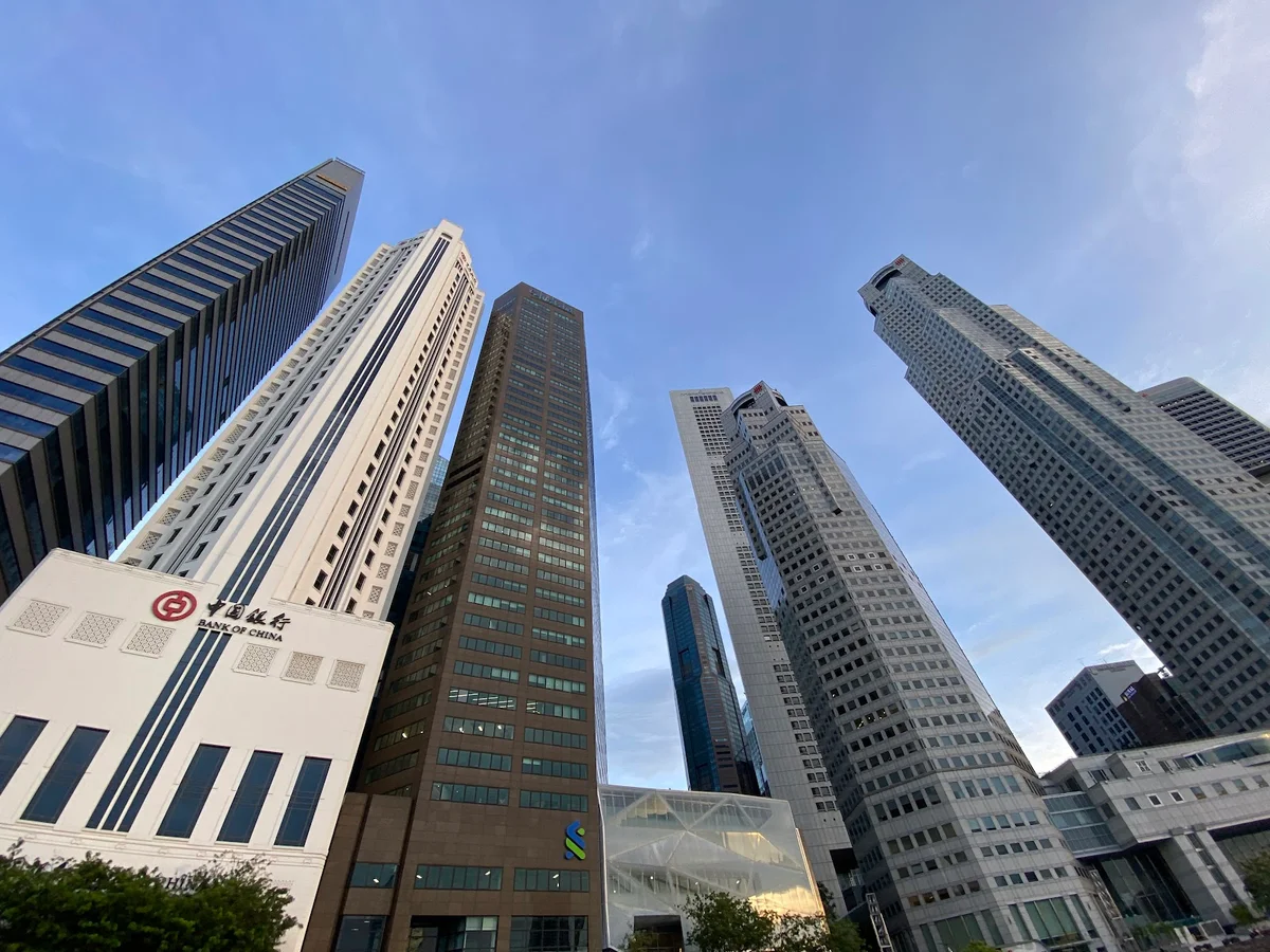 Raffles Place MRT Station | What to Know Before You Go