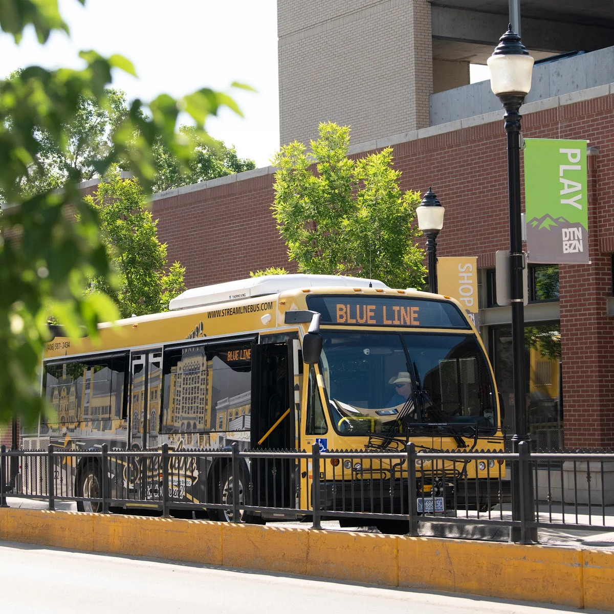 Streamline Bus in Bozeman, Montana - Ask AI | mindtrip