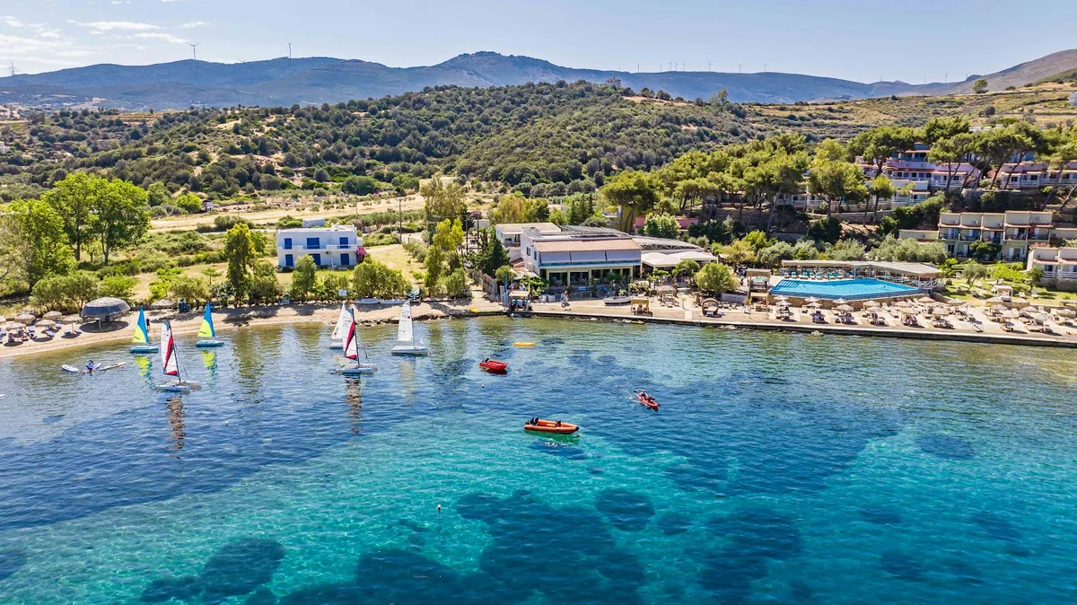 Styra Bay Beach Club in Nea Styra - Ask AI | mindtrip