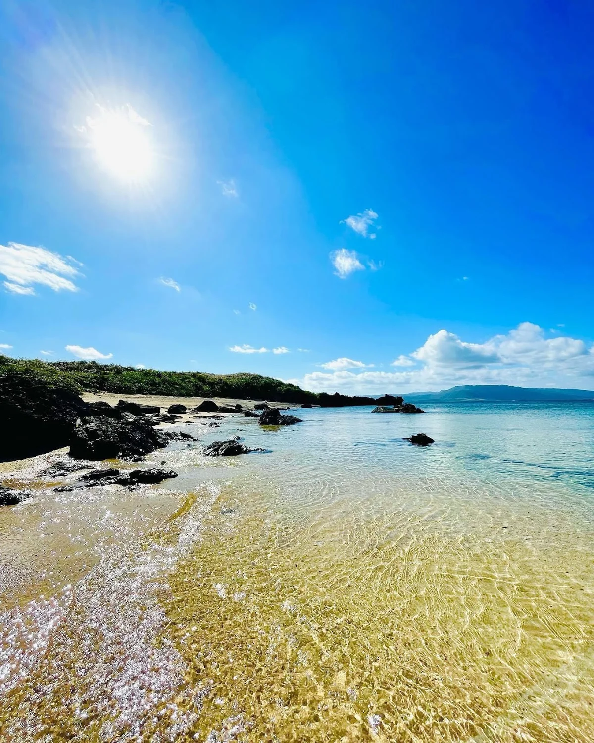 飯浜 恋人の浜 - Lover's Beach - in Taketomi-cho - Ask AI | mindtrip
