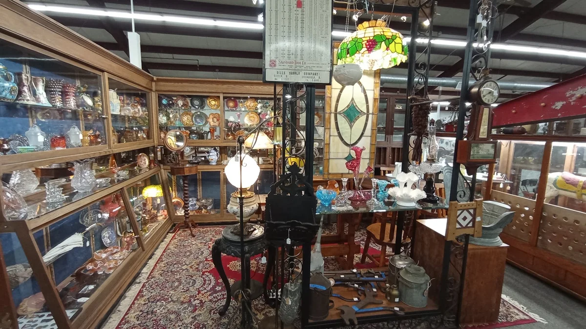 Heart of Ohio Antique Center in Springfield | Ask Anything