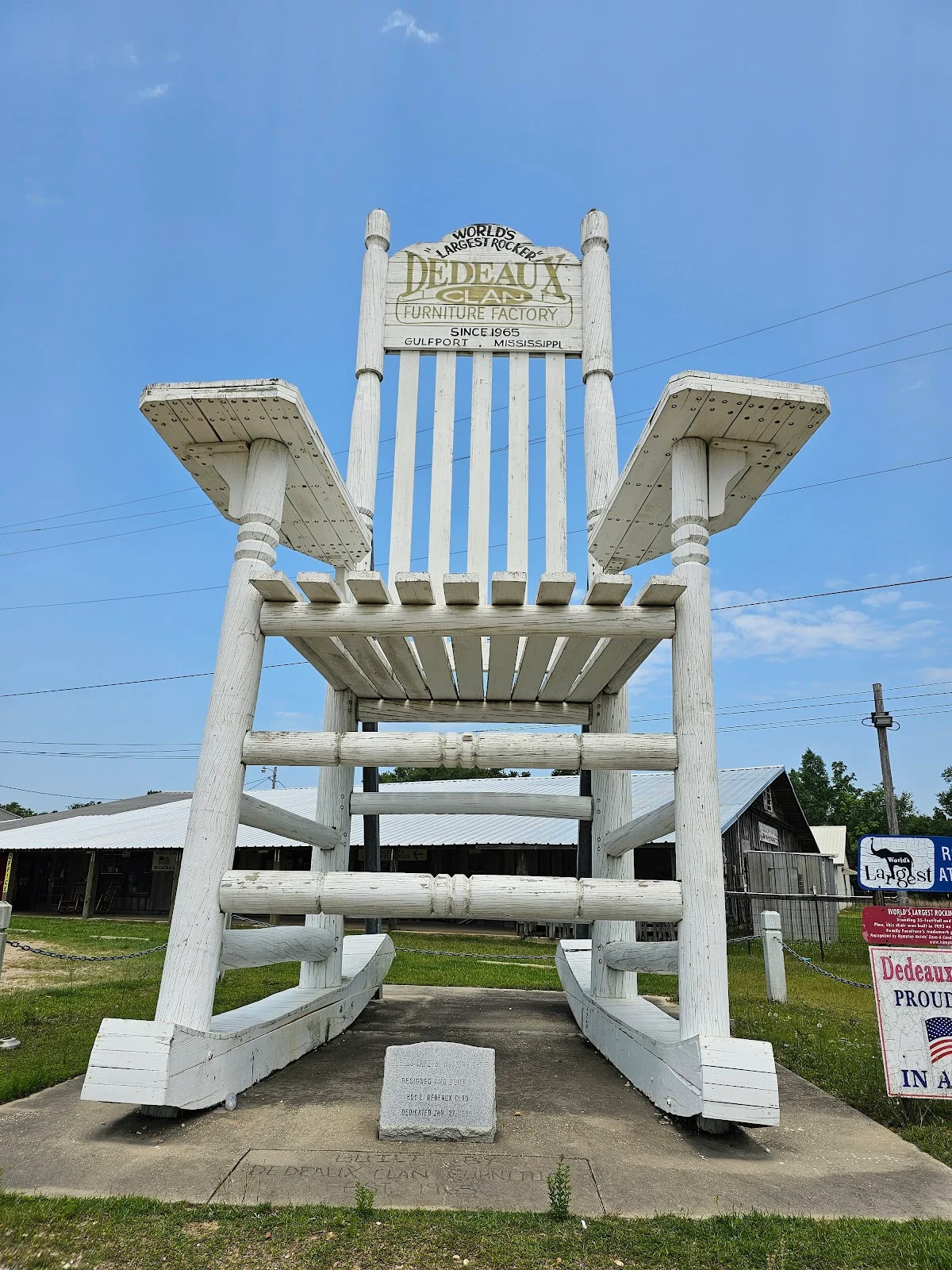 World's Largest Rocking Chair | What to Know Before You Go