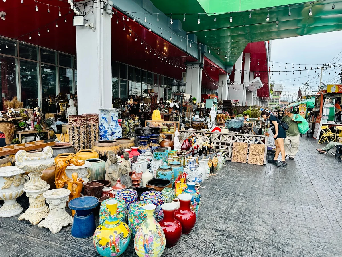 DD Mall in Bangkok | What to Know Before You Go