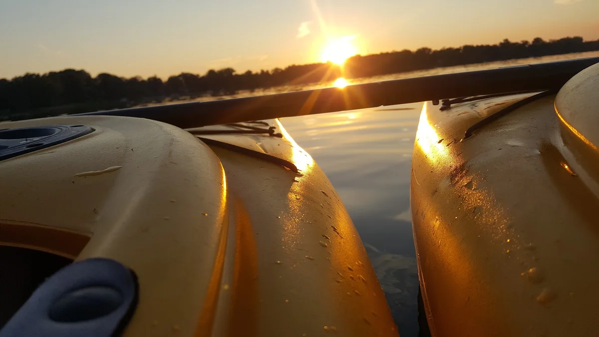 Crooked Lake in Columbia City, Indiana - Ask AI | mindtrip