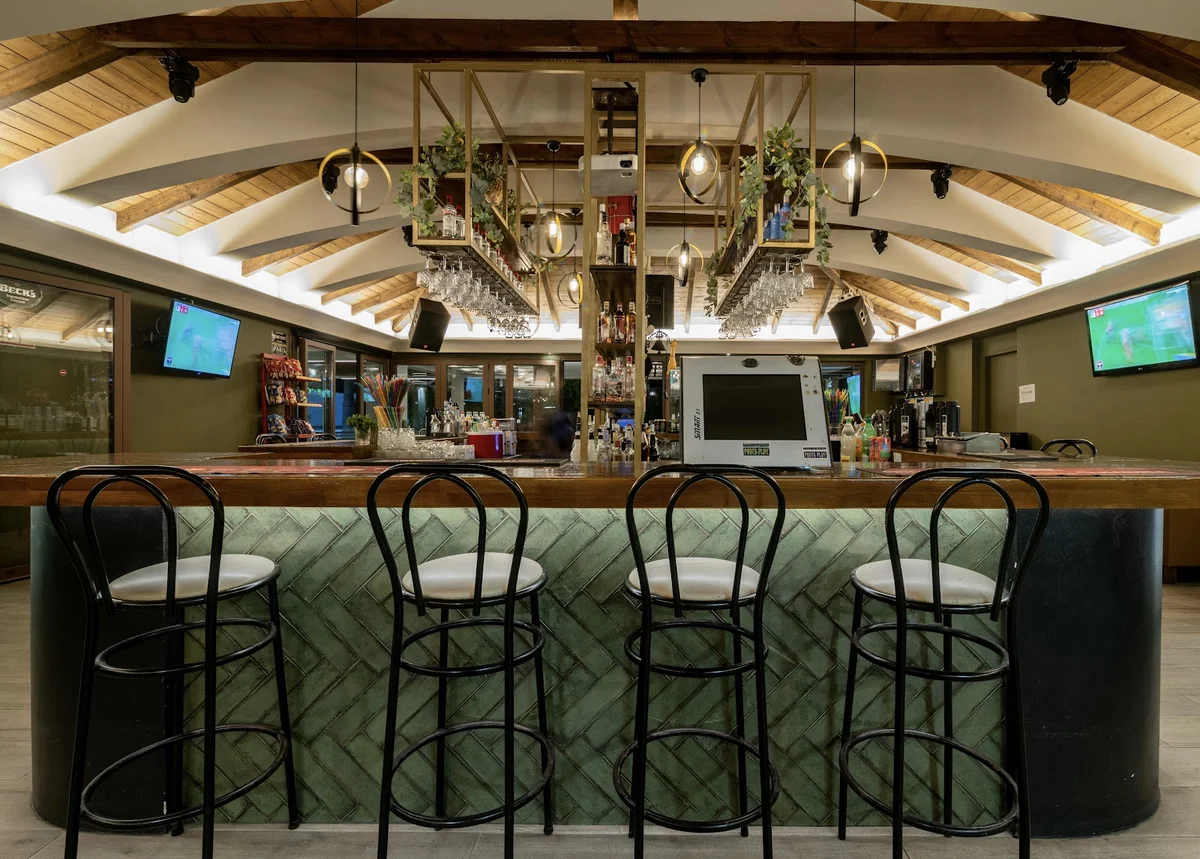 Sambuca Bar in Tsilivi (Planos) | Ask Anything