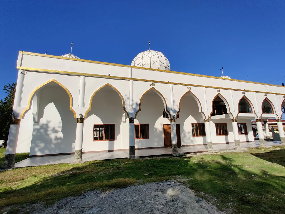 Masjid Shiekh Karimul Makhdum in Simunul - Ask AI | mindtrip