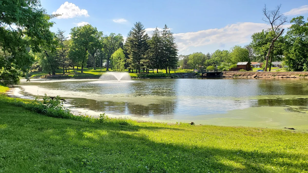 Wild Acres Park in Overland | What to Know Before You Go