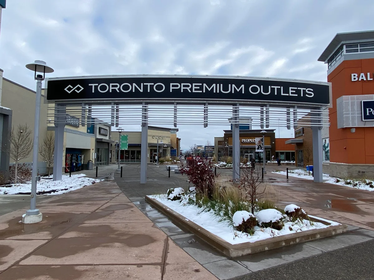 Toronto Premium Outlets | What to Know Before You Go