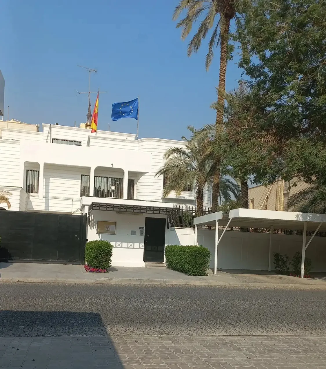 Spanish Embassy in Kuwait City | What to Know Before You Go