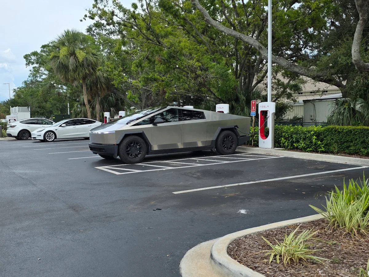Tesla Supercharger in Gulfport, Florida - Ask AI | mindtrip