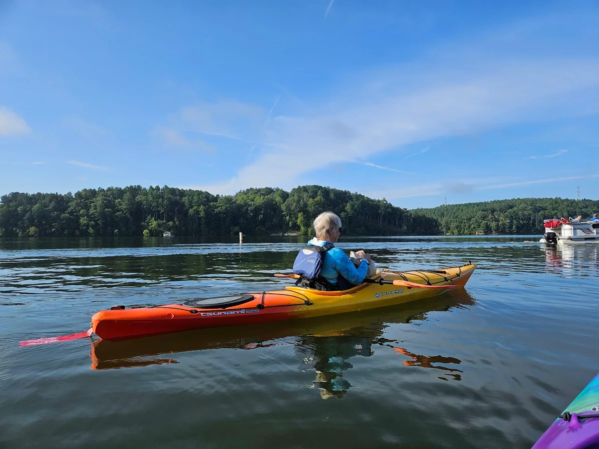 Rhodhiss Lake in Hickory, North Carolina - Ask AI | mindtrip