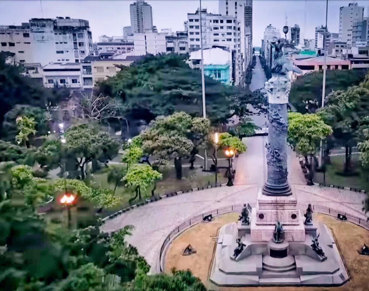 Parque Centenario in Guayaquil, Guayas - Ask AI | mindtrip