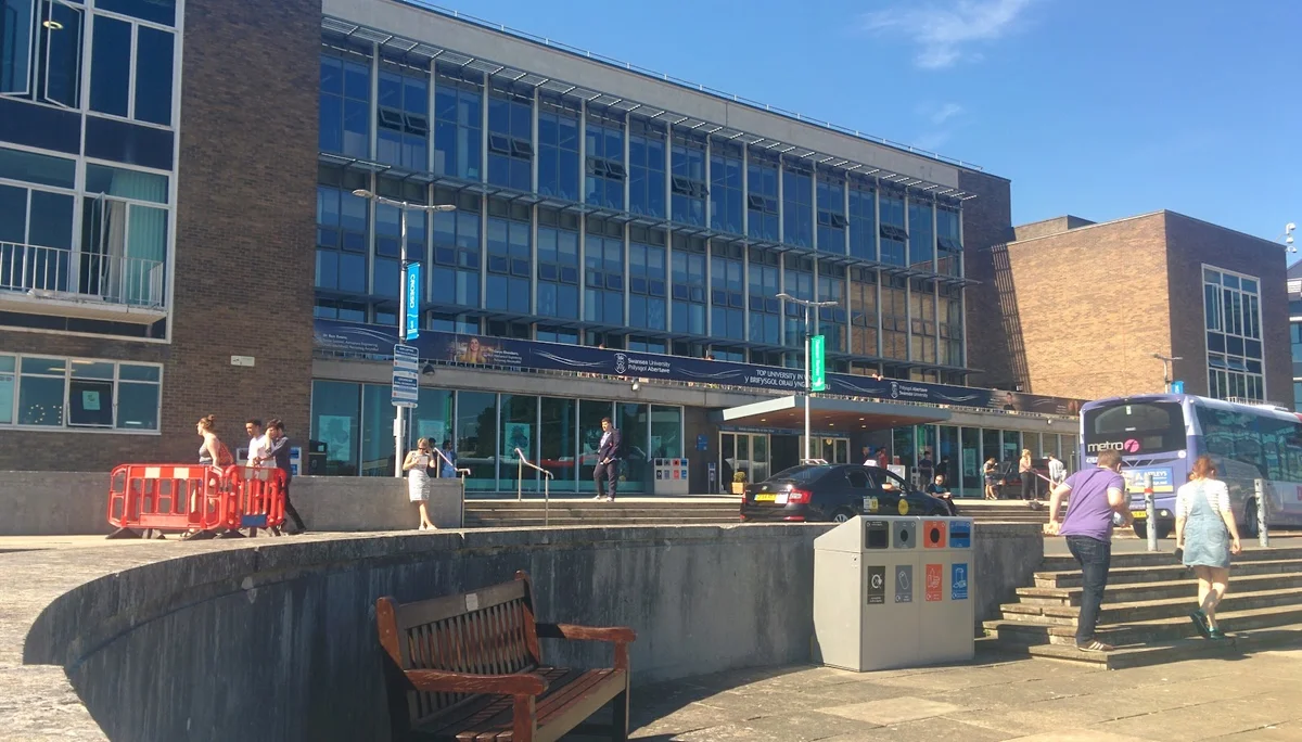Fulton House in Swansea, Wales | What to Know Before You Go