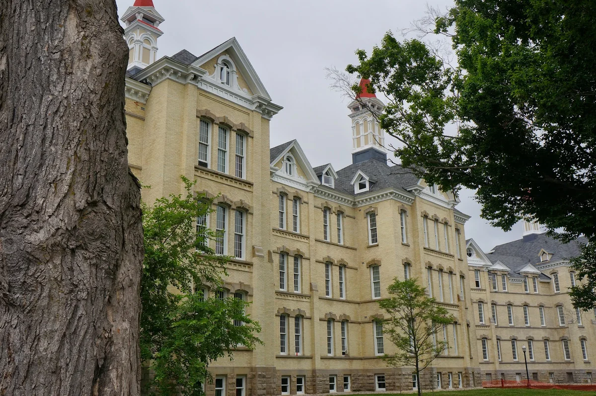 Munson Medical Center in Traverse City - Ask AI | mindtrip
