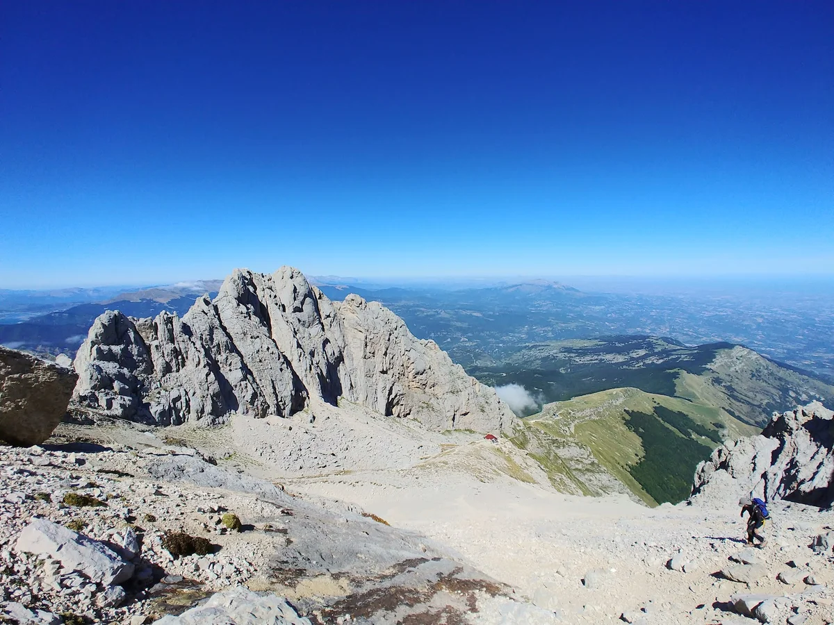 Calderone glacier in Pietracamela - Ask AI | mindtrip