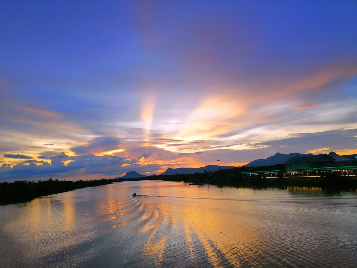 Satok Suspension Bridge in Kuching - Ask AI | mindtrip