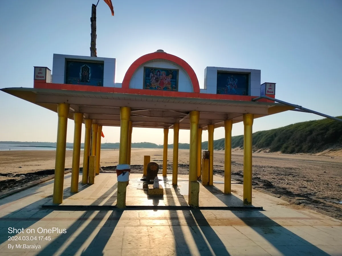 Kalsar beach in Mahuva, Gujarat - Ask AI | mindtrip