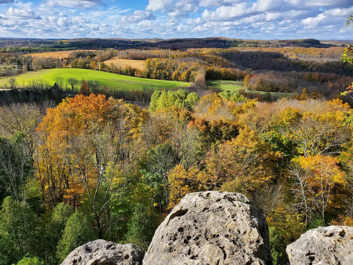 Metcalfe Rock in Ravenna, Ontario - Ask AI | mindtrip