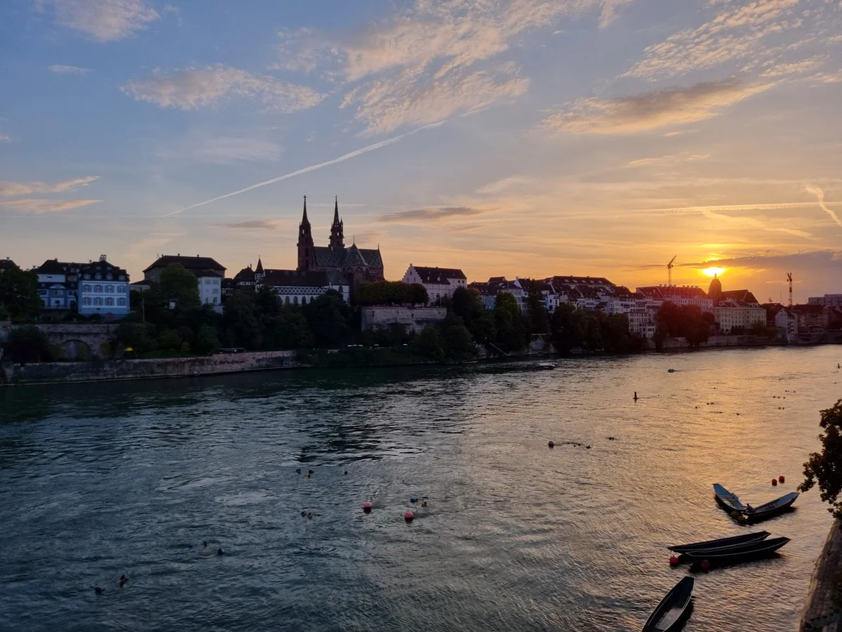 Rheinschwimmen in Basel, Basel-Stadt | Ask Anything