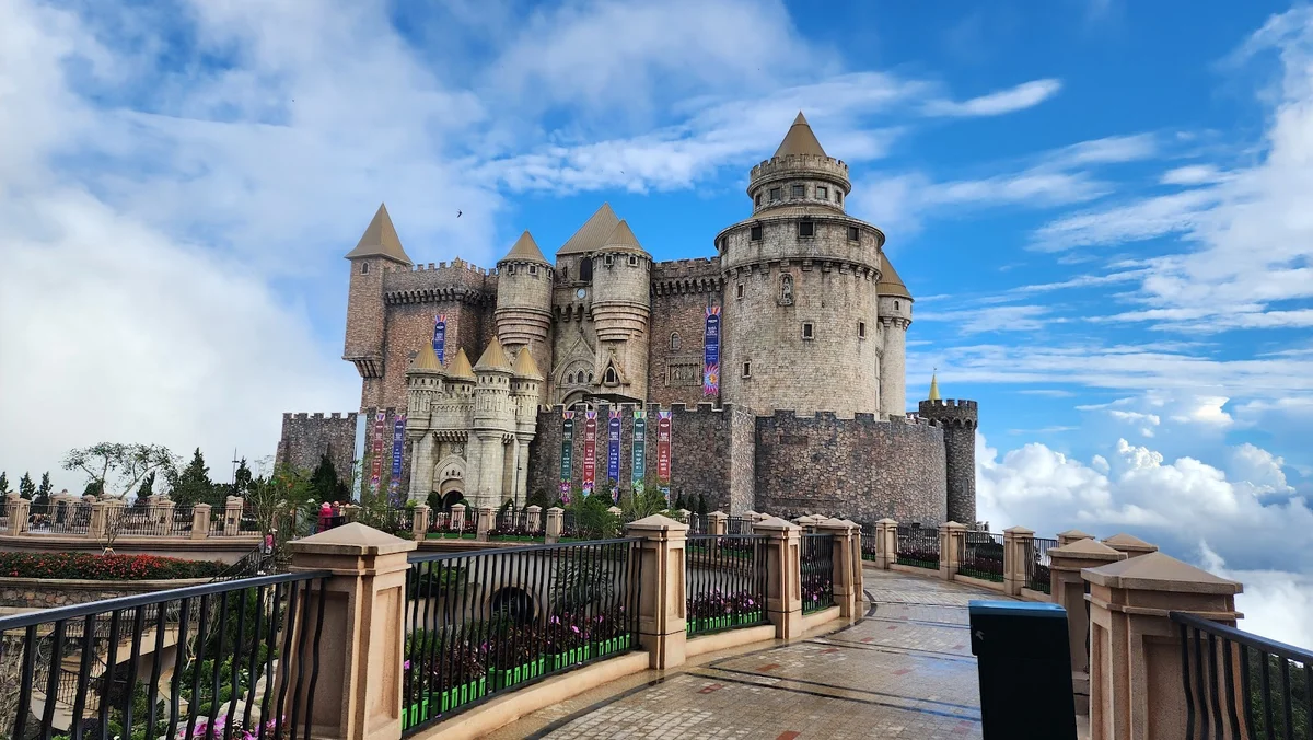 Ravenstone Castle in Hoa Phu, Đà Nẵng - Ask AI | mindtrip