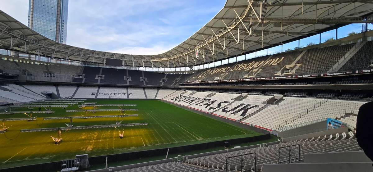 Beşiktaş Stadyumu in Istanbul, İstanbul | Ask Anything