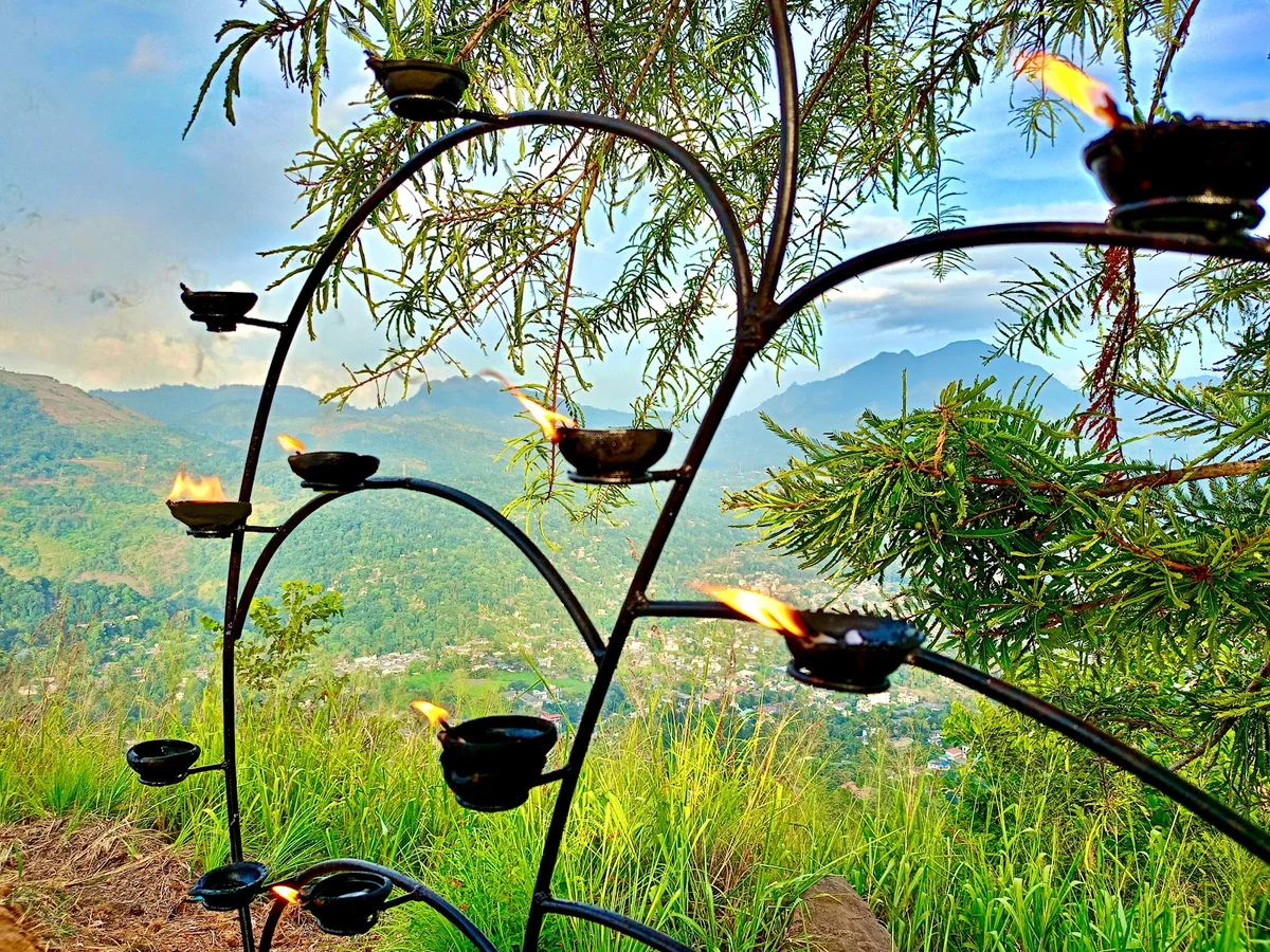 Badulla Alugolla Samadhi Buddha Statue - Ask AI | mindtrip