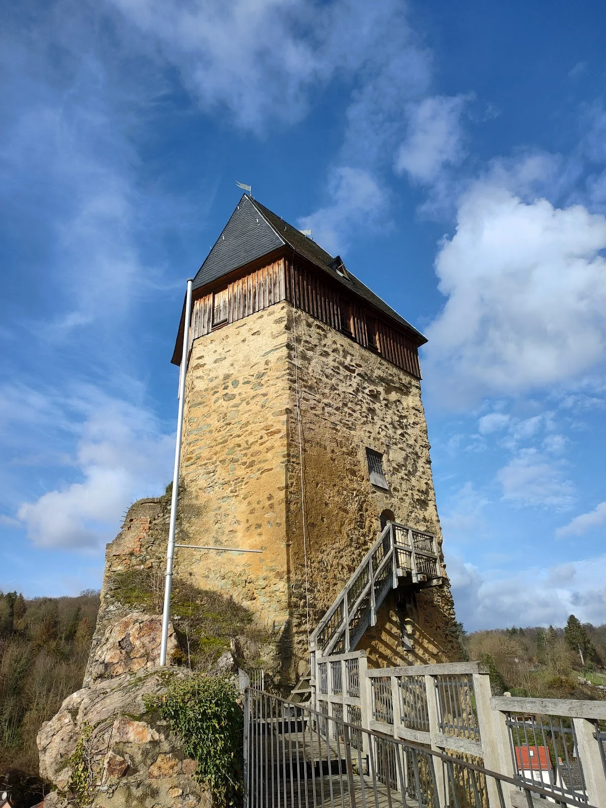 Frauenstein Castle in Wiesbaden, Hessen - Ask AI | mindtrip