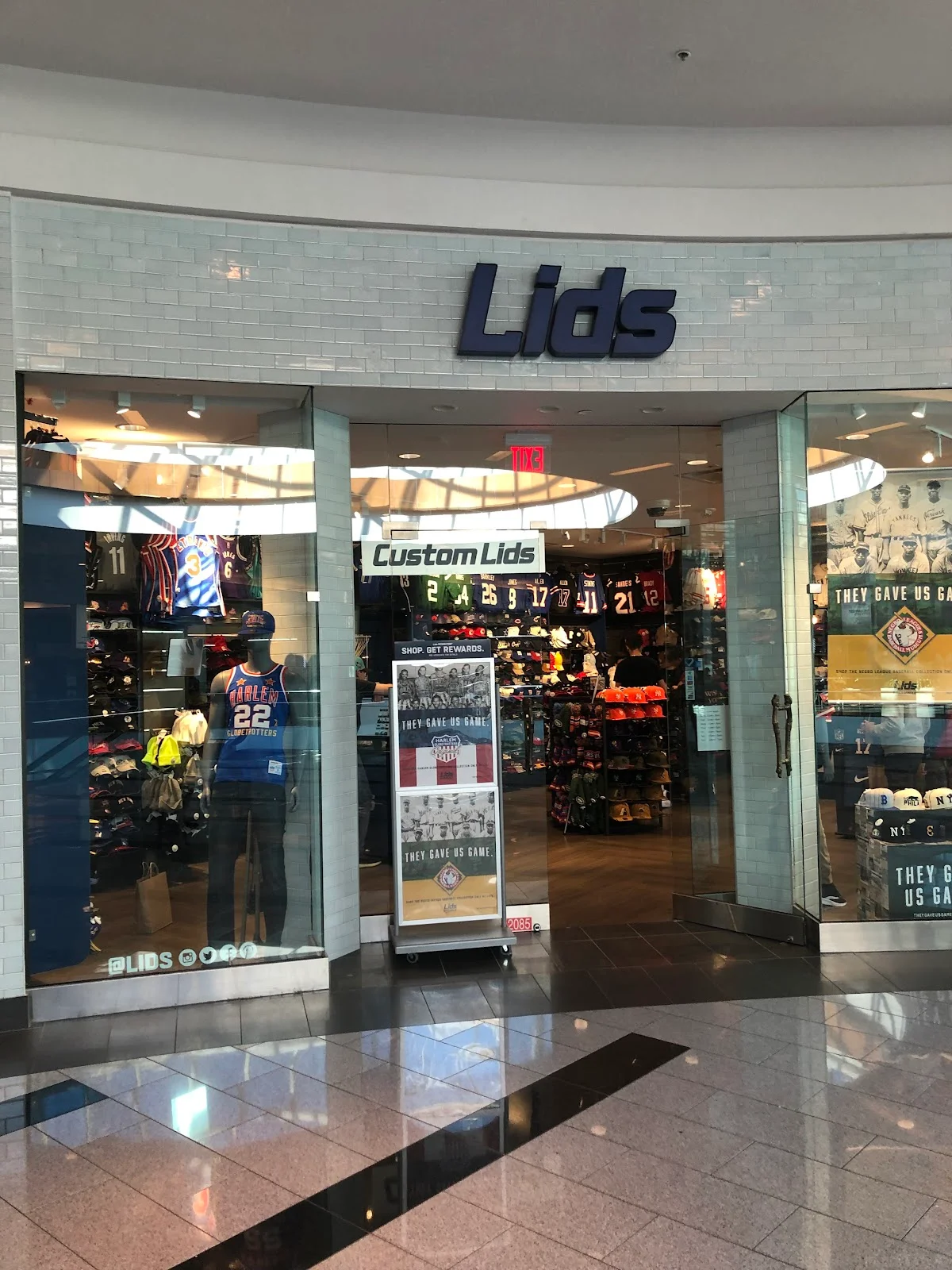 Lids in Garden City, New York - Ask AI | mindtrip