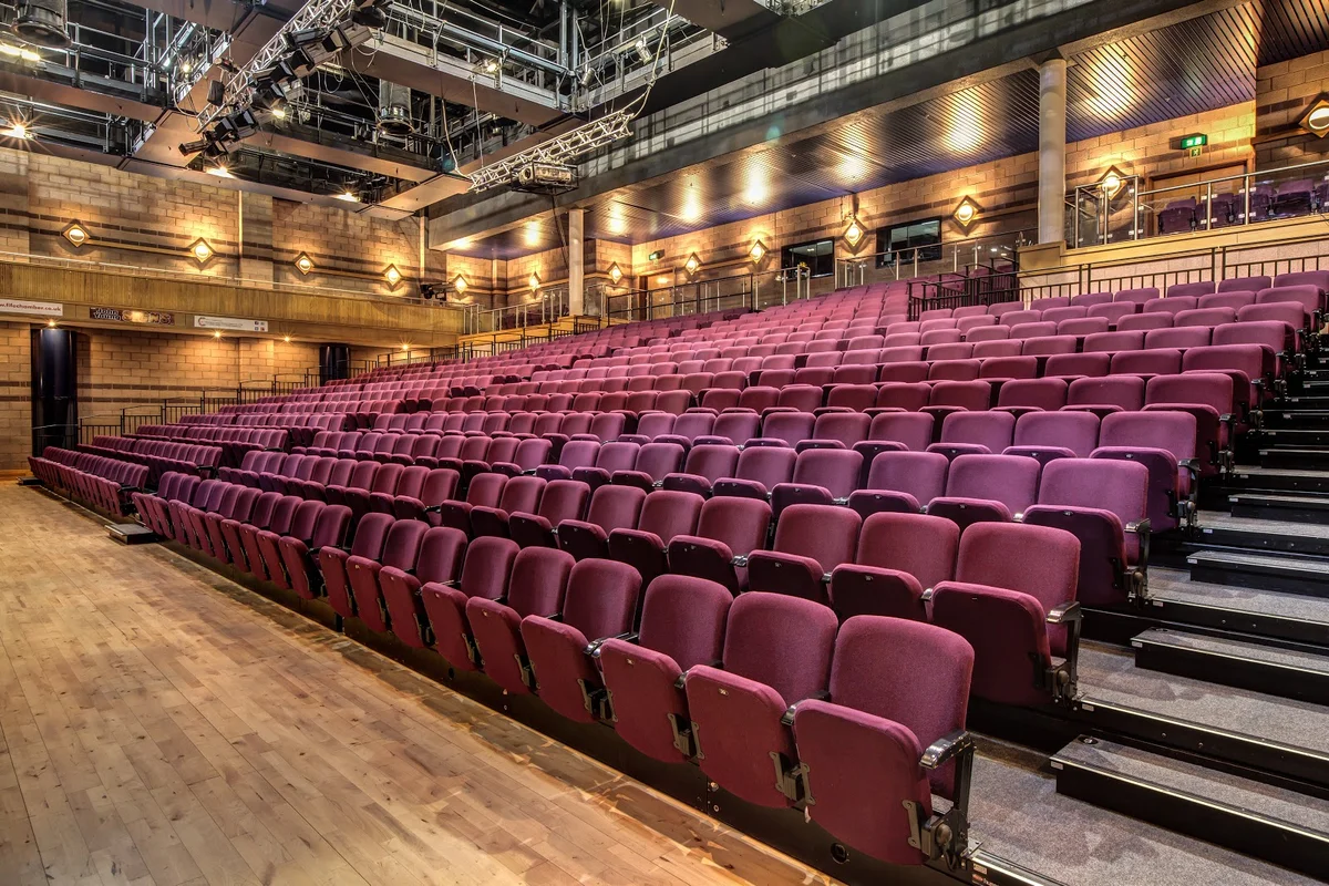Rothes Halls in Glenrothes | What to Know Before You Go