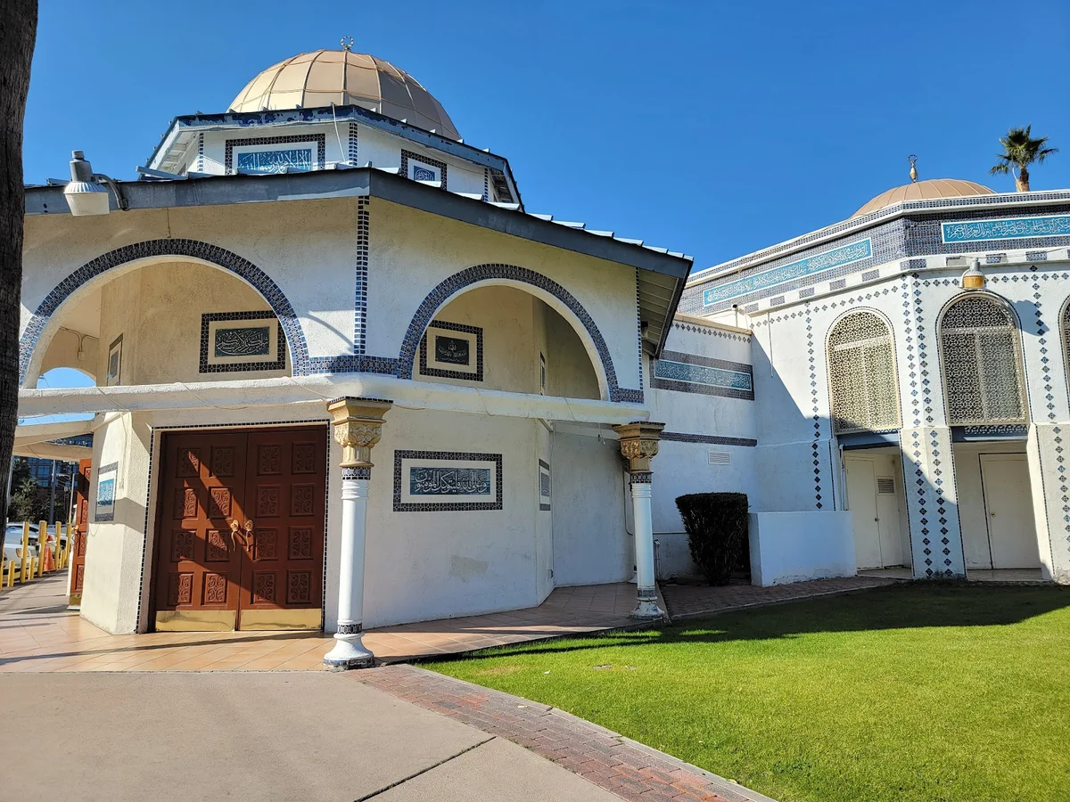 Tempe Mosque (Islamic Community Center) - Ask AI | mindtrip