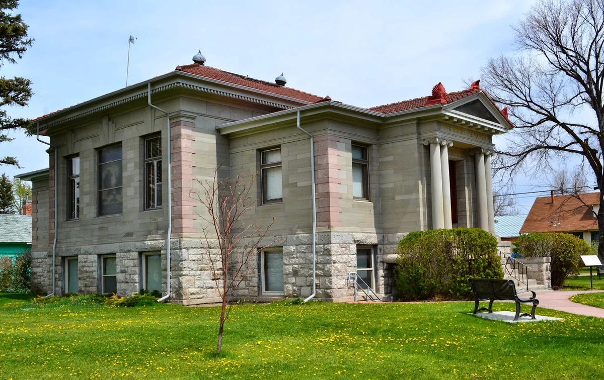William K Kohrs Library | What to Know Before You Go