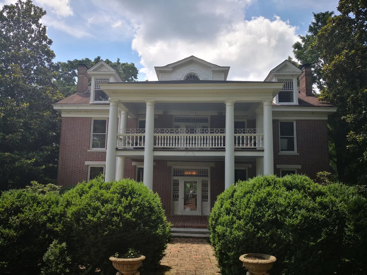 Homestead Manor | What to Know Before You Go