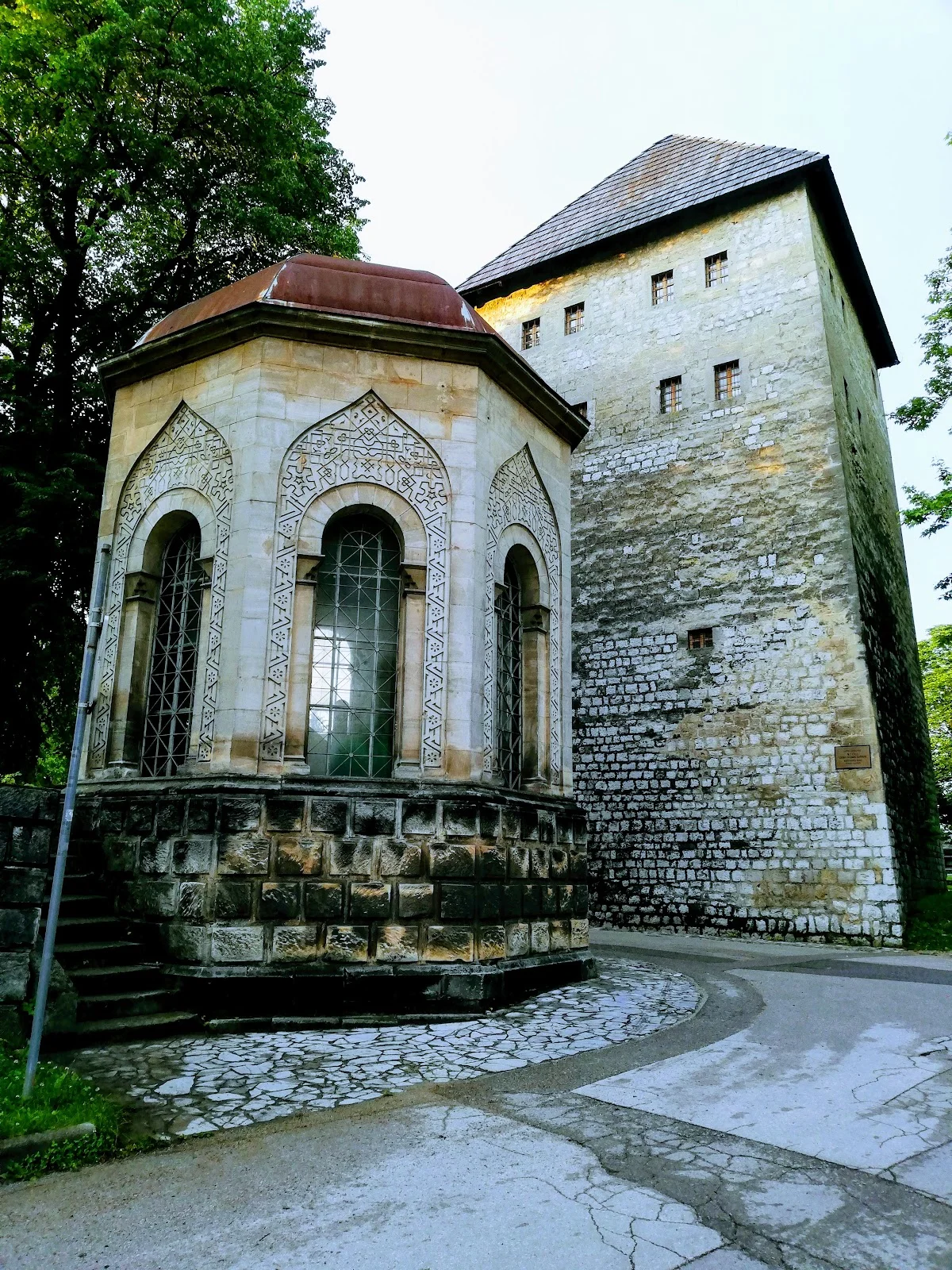 Turbe in Bihac - Ask AI | mindtrip