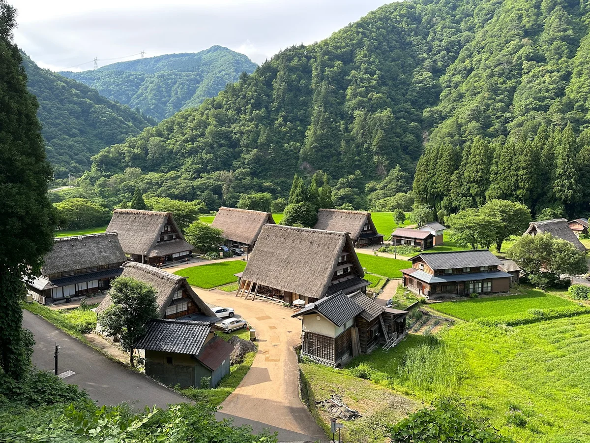 Suganuma Gassho-zukuri Village in Nanto - Ask AI | mindtrip