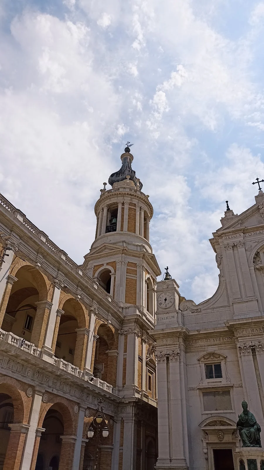 Torrione Rotondo in Loreto, Marche - Ask AI | mindtrip