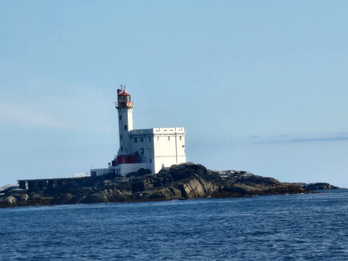 Triple Islands Lighthouse - Ask AI | mindtrip